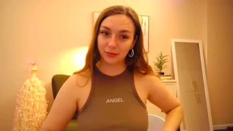 lucky_foryou_baby online show from 3, 1, 2025