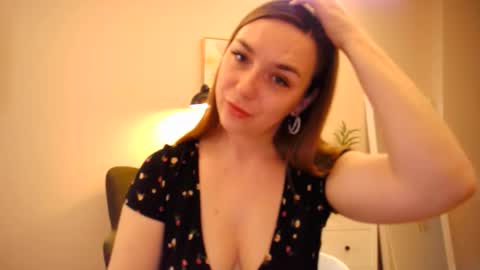 lucky_foryou_baby online show from 3, 2, 2025
