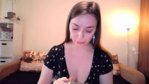 lucky_foryou_baby online show from 25, 2, 2025