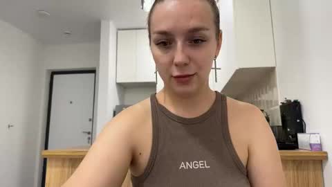 lucky_foryou_baby online show from 30, 9, 2025