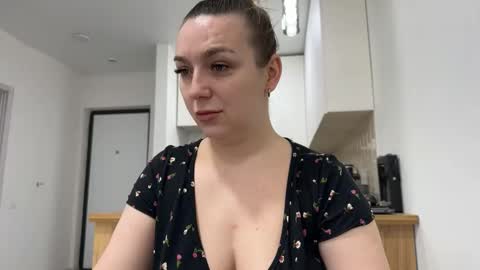 lucky_foryou_baby online show from 10, 2, 2026