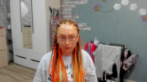 Snapshot of lucky_licky20 chatting on 28, 10, 2025 lucky_licky20 online show from 28, 10, 2025