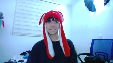 Snapshot of lucky_strickee chatting on 14, 10, 2025 lucky_strickee online show from 14, 10, 2025