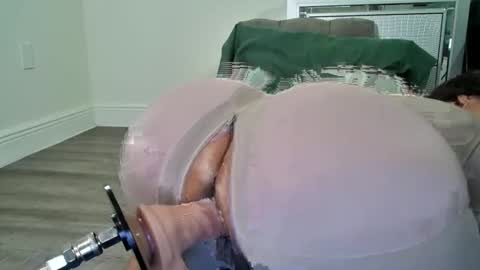 Snapshot of luckycleo chatting on 2, 3, 2026 Cleo online show from 2, 3, 2026