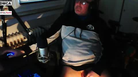        call me  Stefan online show from 17, 1, 2025