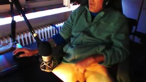        call me  Stefan online show from 26, 9, 2025