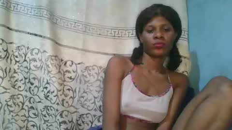 Snapshot of luckymadequeen chatting on 29, 3, 2026 Gloria online show from 29, 3, 2026