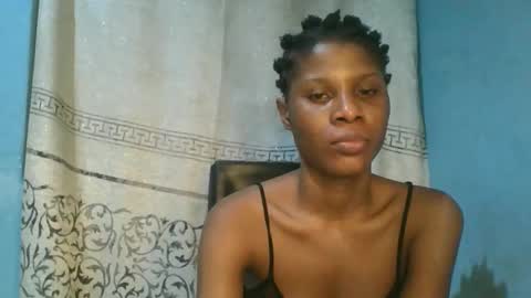 Snapshot of luckymadequeen chatting on 12, 4, 2026 Gloria online show from 12, 4, 2026