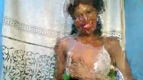 Snapshot of luckymadequeen chatting on 3, 6, 2026 Gloria online show from 3, 6, 2026