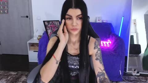 Monika online show from 1, 12, 2025