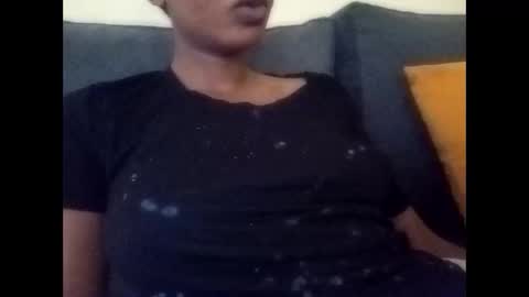 luckystar_19 online show from 5, 3, 2025