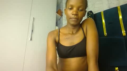 Snapshot of luckyy003 chatting on 25, 9, 2025 brielle online show from 25, 9, 2025