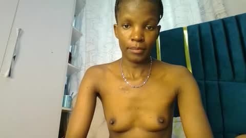 Snapshot of luckyy003 chatting on 8, 10, 2025 brielle online show from 8, 10, 2025