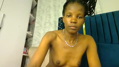 Snapshot of luckyy003 chatting on 19, 10, 2025 brielle online show from 19, 10, 2025