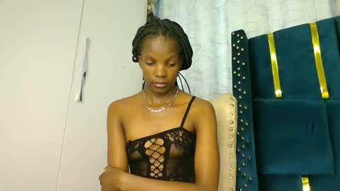Snapshot of luckyy003 chatting on 22, 10, 2025 brielle online show from 22, 10, 2025