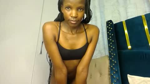 Snapshot of luckyy003 chatting on 29, 10, 2025 brielle online show from 29, 10, 2025