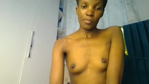 Snapshot of luckyy003 chatting on 2, 11, 2025 brielle online show from 2, 11, 2025