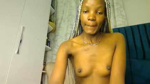 Snapshot of luckyy003 chatting on 20, 11, 2025 brielle online show from 20, 11, 2025