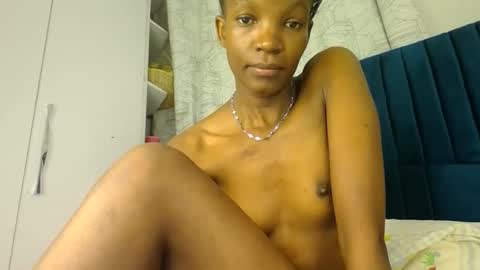 Snapshot of luckyy003 chatting on 3, 12, 2025 brielle online show from 3, 12, 2025