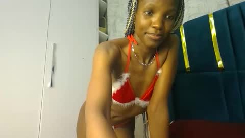 Snapshot of luckyy003 chatting on 13, 12, 2025 brielle online show from 13, 12, 2025