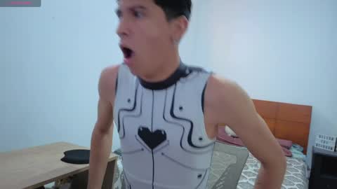 Lu Independent Model online show from 29, 3, 2026