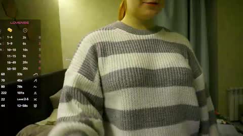 Rinredhead Gloriawith glasses Rayanother glasses online show from 12, 1, 2026