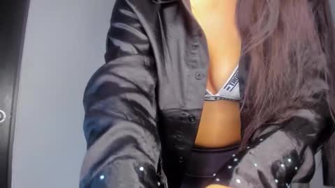 Snapshot of lucy__23 chatting on 26, 10, 2025 online show from 26, 10, 2025