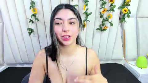 lucy_anal_ online show from 8, 9, 2025
