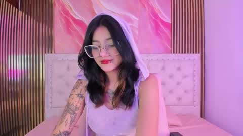 Lucy online show from 4, 2, 2026