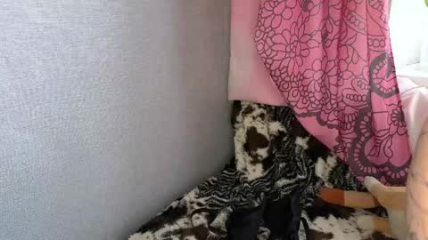 Snapshot of lucy_curvy chatting on 11, 4, 2026 Lucy online show from 11, 4, 2026