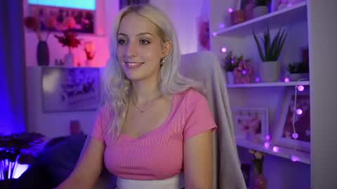 Snapshot of lucy_cutie_ chatting on 7, 8, 2026 Cutie Lucy online show from 7, 8, 2026