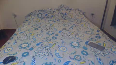 Snapshot of lucy_dreams69 chatting on 4, 10, 2025 Lucia online show from 4, 10, 2025