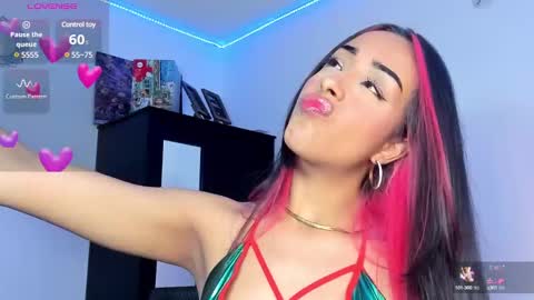 Snapshot of lucy_ev chatting on 30, 12, 2024 Lucy online show from 30, 12, 2024