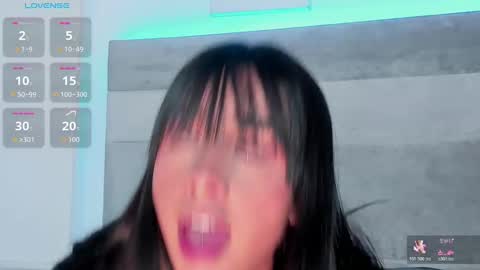 Snapshot of lucy_ev chatting on 17, 10, 2025 Lucy online show from 17, 10, 2025
