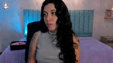 Snapshot of lucy_greys_ chatting on 9, 7, 2026 Lucy Greys online show from 9, 7, 2026
