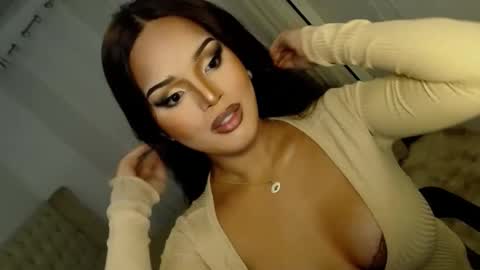 Snapshot of lucy_heartfiliaxxx chatting on 9, 3, 2025 MONA online show from 9, 3, 2025