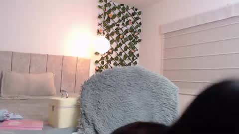Snapshot of lucy_joi chatting on 11, 7, 2026 Luciana online show from 11, 7, 2026