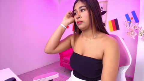Snapshot of lucy_mcgracy chatting on 16, 7, 2026 Lucy online show from 16, 7, 2026