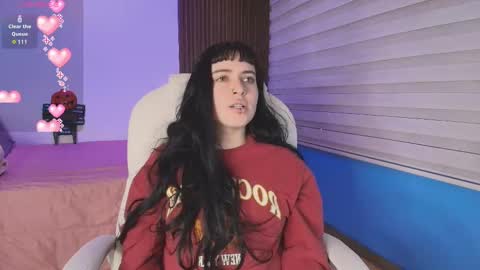 Snapshot of lucy_smith7 chatting on 8, 10, 2025 Sofia  online show from 8, 10, 2025