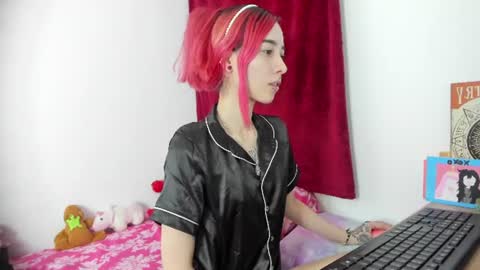 Snapshot of lucyblood chatting on 3, 7, 2026 lucyblood online show from 3, 7, 2026