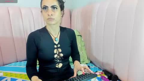 lucycarterr online show from 27, 6, 2026