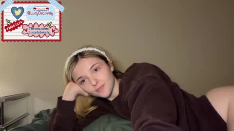 Snapshot of lucydelovely chatting on 22, 4, 2026 Lucy online show from 22, 4, 2026