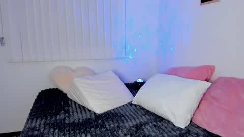 Snapshot of lucygarciia chatting on 17, 4, 2026 Lucy online show from 17, 4, 2026