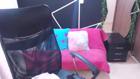 Snapshot of lucyli_ chatting on 12, 3, 2025 LUCY online show from 12, 3, 2025