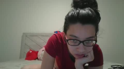 Snapshot of lucylitt25 chatting on 19, 3, 2026 lucylitt25 online show from 19, 3, 2026