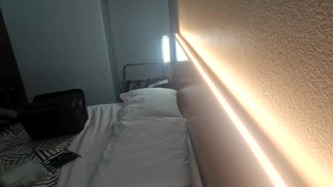 Snapshot of lucyloveslookers78240 chatting on 6, 10, 2025 Lucy Loves Lookers online show from 6, 10, 2025