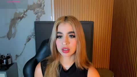 L U C Y  online show from 24, 2, 2026