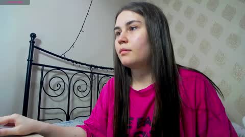 Snapshot of lucymur chatting on 25, 4, 2026 Lucy online show from 25, 4, 2026