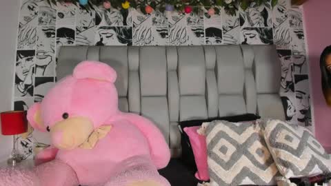 Snapshot of lucyrosse_ chatting on 4, 4, 2026 Lucy online show from 4, 4, 2026