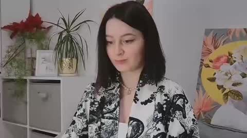 Snapshot of lucyrosy chatting on 2, 1, 2025 Lucy online show from 2, 1, 2025